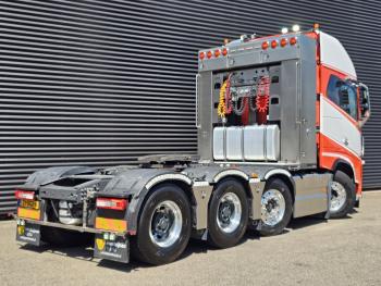 FH 16.750 8x4 / 160T / RETARDER / I PARK COOL / HYDRAULIC